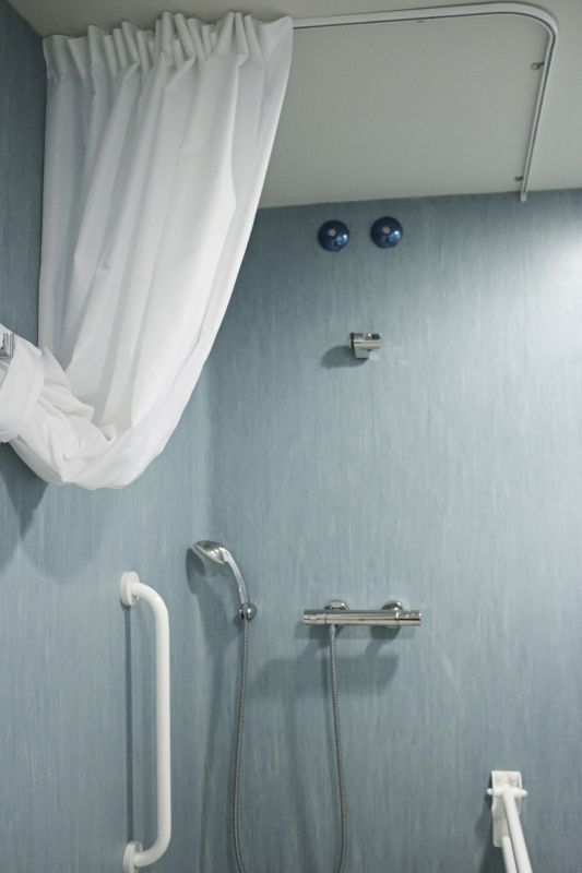 Senior Bath Installers detail
